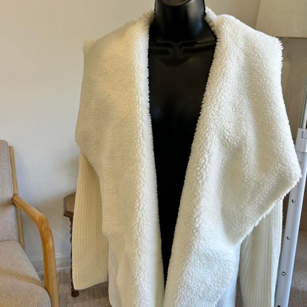 Kate & Sam faux fur Women's White and Cream Cardigan